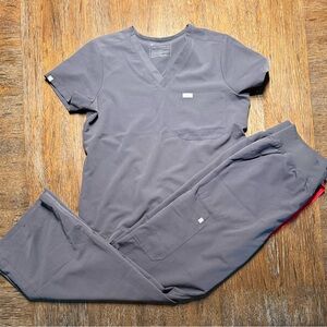 Figs Gray Medical Scrub Set - Top & Pants